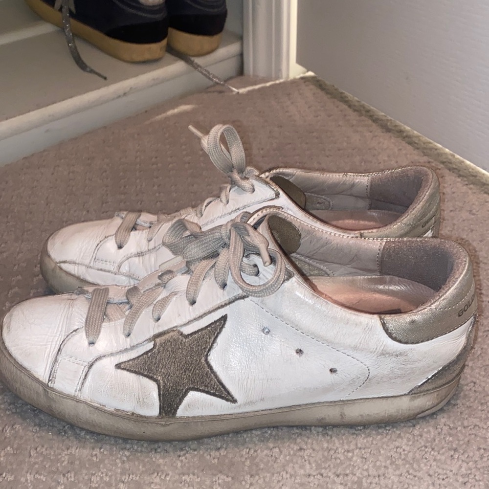 Golden Goose superstar size 7